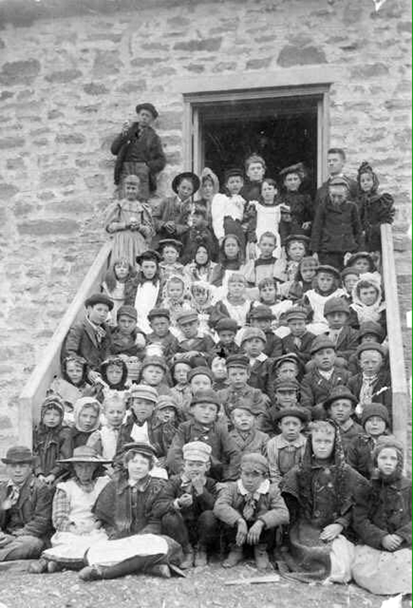 RussellGulchSchool_1897-1898